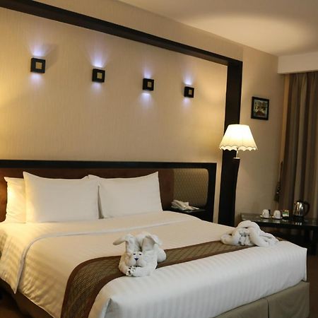 Avenue 64 Hotel Yangon Luaran gambar