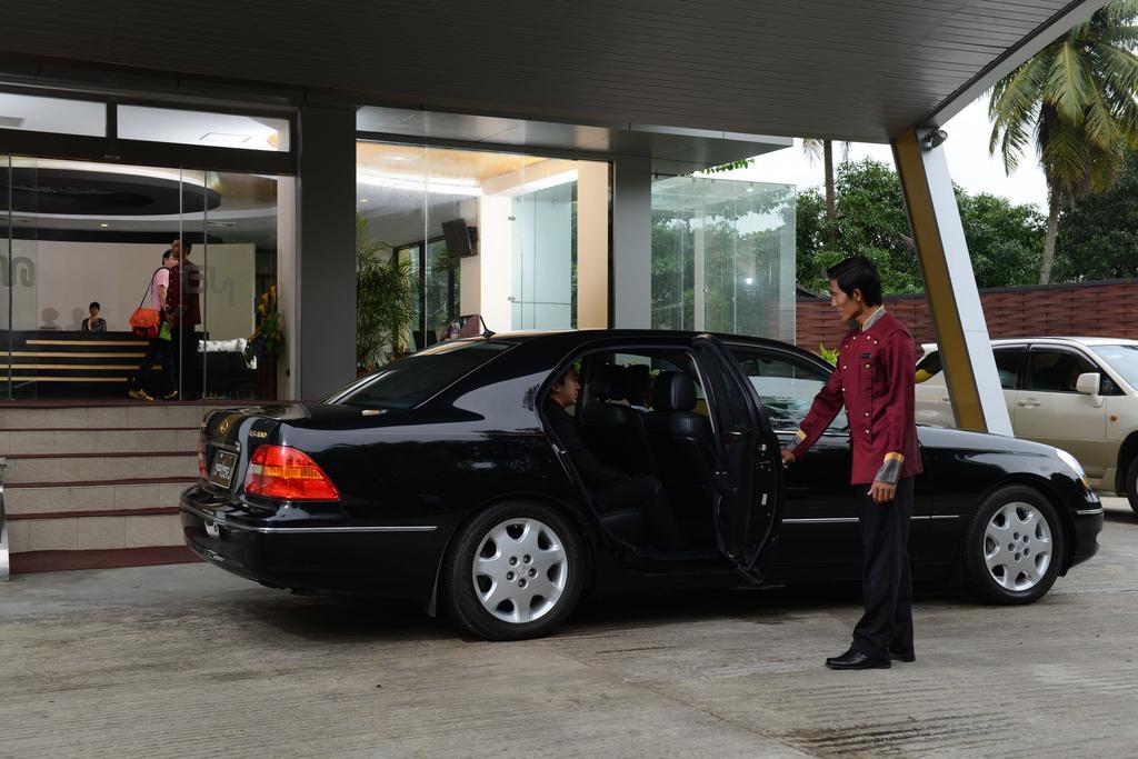 Avenue 64 Hotel Yangon Luaran gambar