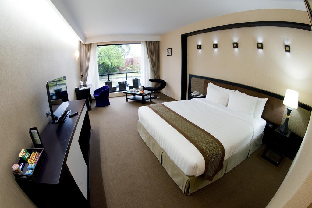 Avenue 64 Hotel Yangon Bilik gambar