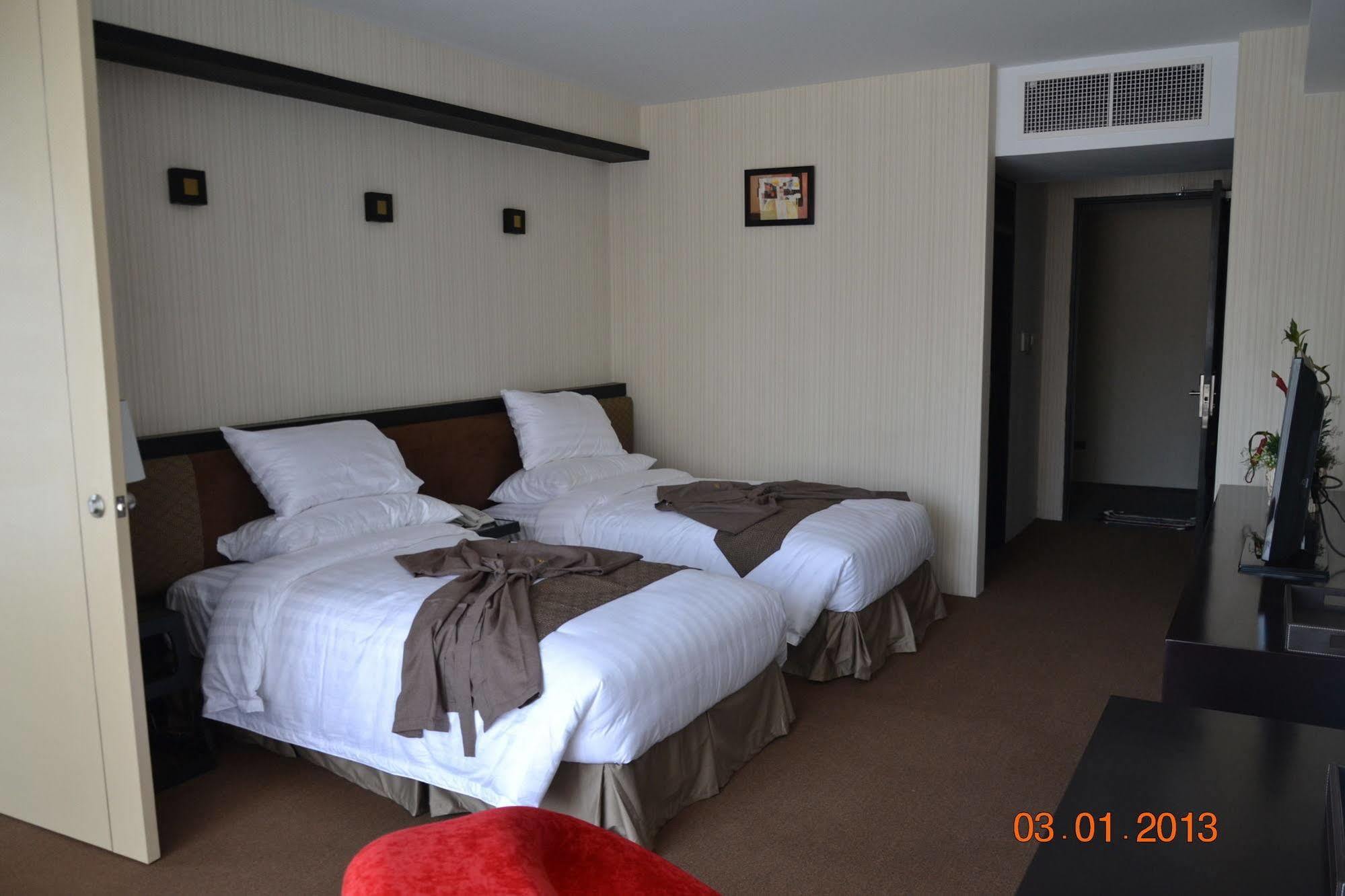 Avenue 64 Hotel Yangon Luaran gambar